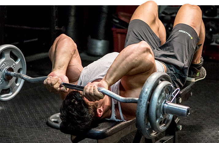 Le Meilleur exercice pour les Triceps de Lever le Bras 12 votresante.club votresante.club 1triceps testajpg