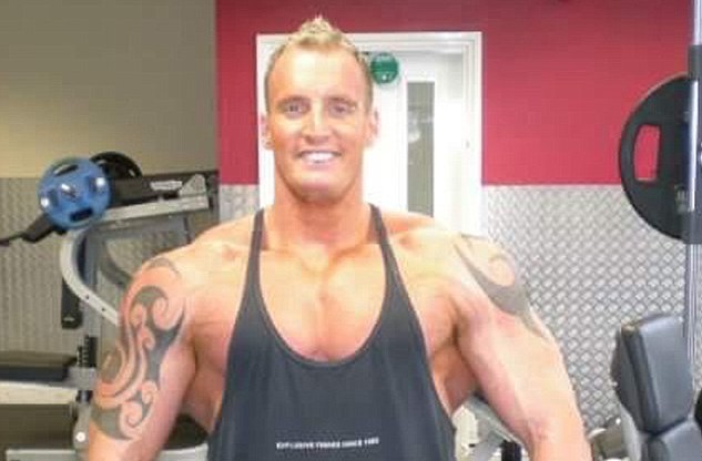 Un ancien Bodybuilder, est Mort d'un Cancer, et Qu'Il est censé Avoir Été commis par son Régime hypercalorique 16 votresante.club votresante.club 5aboaforma1 e1447445662653