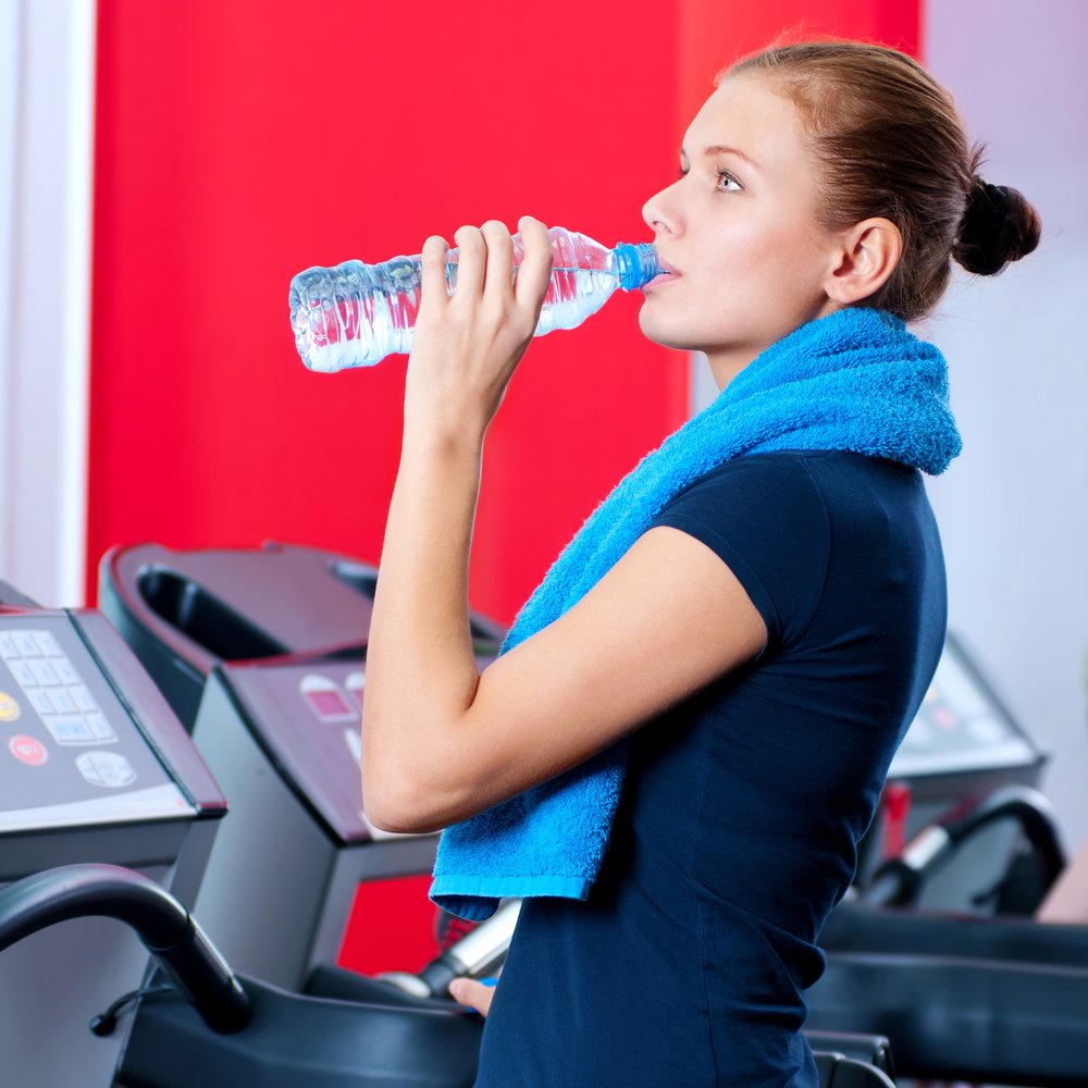 Les 14 points Qui ne Peuvent Pas Manquer dans votre Sac pour la salle de Gym 15 9b de l'eau
