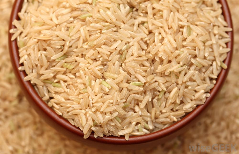 7 les Avantages de la Farine et de la semoule de Riz brun - Comment Faire, Comment les Utiliser et les Recettes 1 le bol de brun-riz