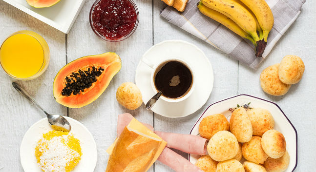 L'alimentation et la Santé de Simples Changements Pour de Grands Résultats 1 Le petit-déjeuner le Matin
