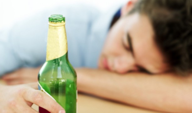 Ce qui se produit Lorsque Vous consommez des boissons Alcoolisées Avant d'aller Dormir 12 votresante.club votresante.club dormir bebida alcoolica