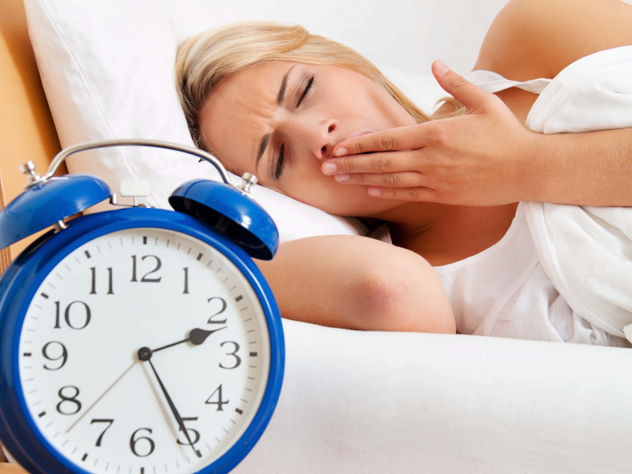 Savoir combien d'Heures de Sommeil avez-Vous Besoin pour passer à travers la Nuit 12 votresante.club votresante.club dormir pouco scaled