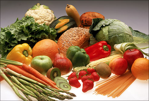 9 Conseils sur la Façon de Renforcer le Système Immunitaire 1 getty_rm_photo_of_healthy_foods_with_antioxidants