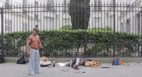 Sdf Bodybuilder, il Conserve sa Forme Dans les Rues de France 11 jaques1