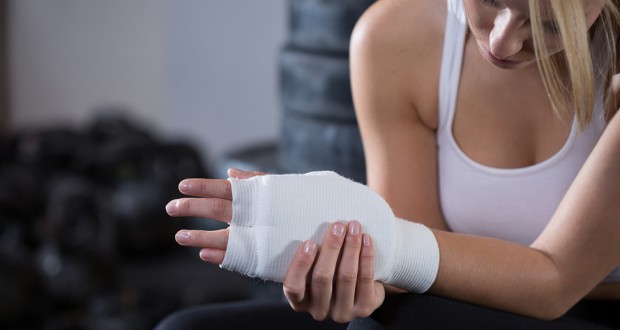 7 Conseils sur la façon D'Éviter les Blessures les Plus fréquentes dans la salle de Gym 6 votresante.club votresante.club lesao academia 620x330 1