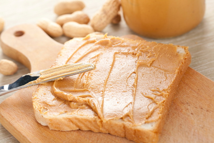 14 Aliments Sains Qui Peuvent Nuire à Votre Régime alimentaire pour la Perte de poids 1 Beurre d'arachide