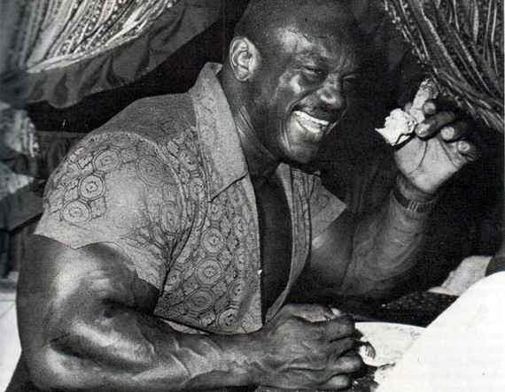 Bodybuilder Sergio Oliva Alimentation, de la Formation, des Mesures, des Photos et des Vidéos 8 souvenirs du mythe grands pay-hommage-à-sergio-oliva_d