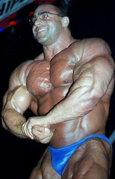 Musculation Nasser El Sonbaty l'Alimentation, de la Formation, des Mesures, des Photos et des Vidéos 1 nasser6