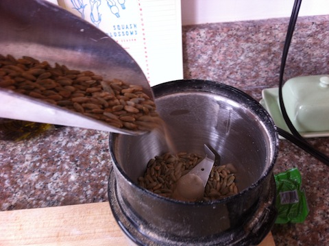 7 Avantages de la Farine de Seigle - Comment Faire, Comment les Utiliser et les Recettes 2 pour