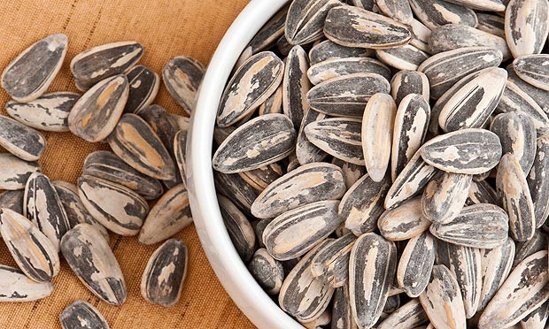 Que Manger pour Renforcer vos Ongles 18 Graines de tournesol