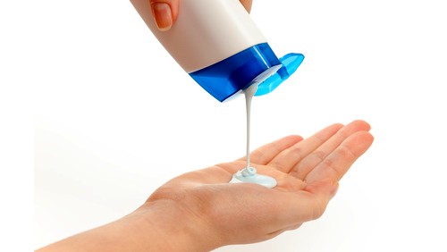 Les 14 points Qui ne Peuvent Pas Manquer dans votre Sac pour la salle de Gym 22 shampooing